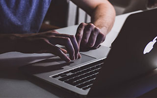 爱游戏官网-美国反曲弓女队在世界大学生射箭锦标赛中获得银牌，反曲弓世界纪录